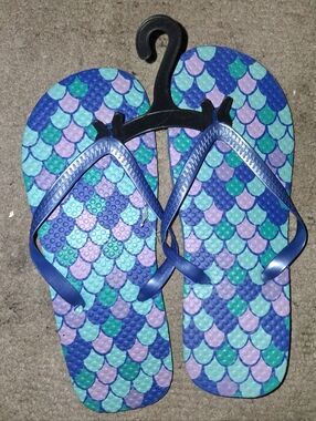 Girls' Blue Purple Teal Mermaid-Scale Flip Flops NEW Sz 5-6